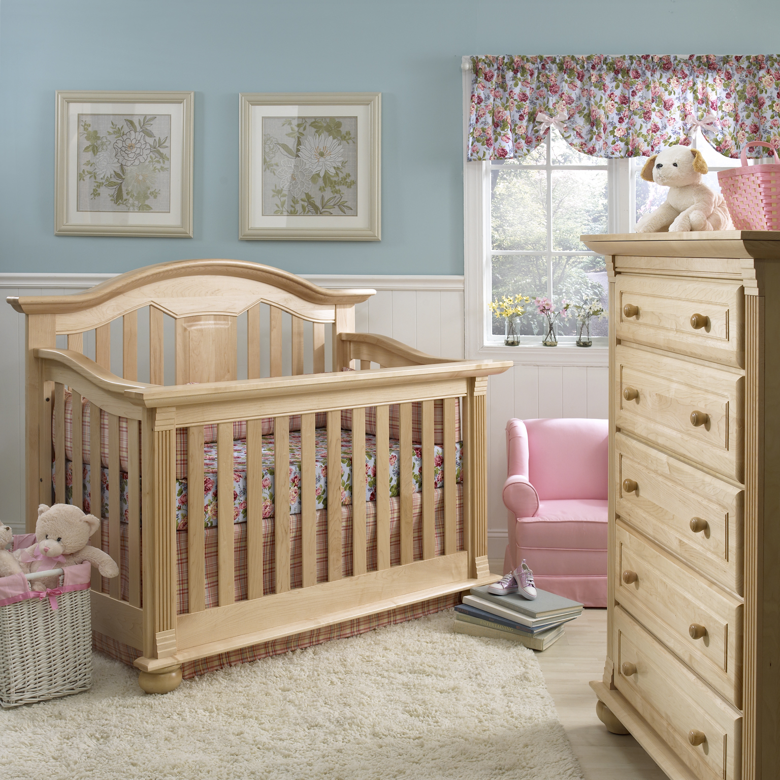 Giveaway: Baby Cache Convertible Crib