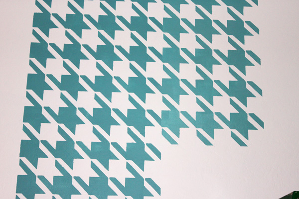 Painted Houndstooth Wall Stencil