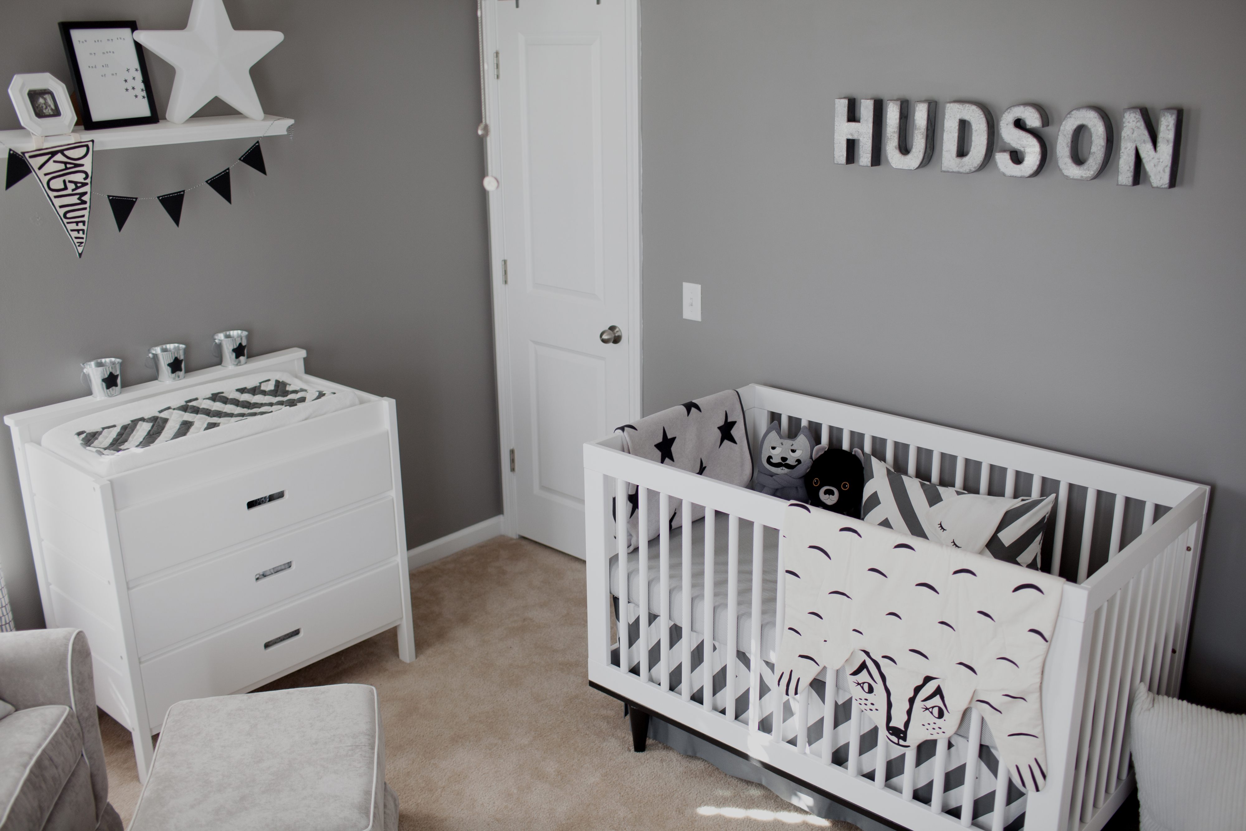 Black and White Nursery Search by Ubbi - Project Nursery