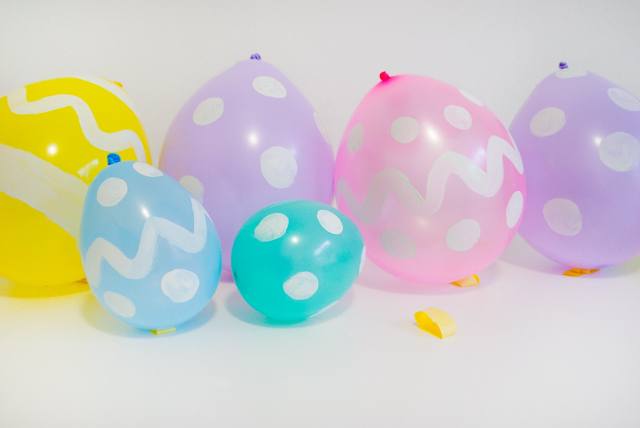 Easter Balloon 61