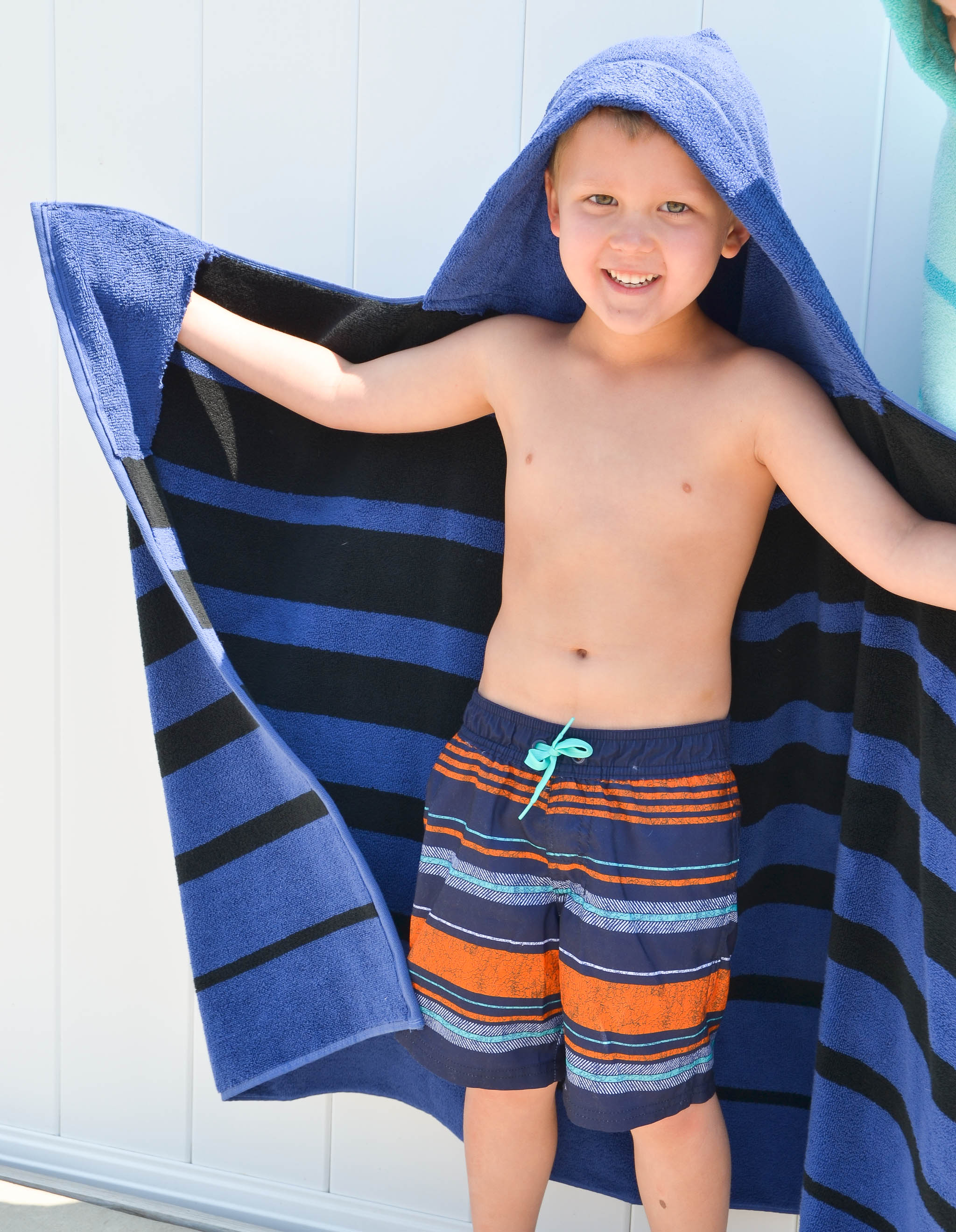 DIY Hooded Towel Tutorial for Toddlers and Big Kids - Project Nursery