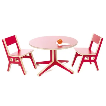 Context red play table set