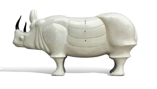 Rhinoceros Dresser