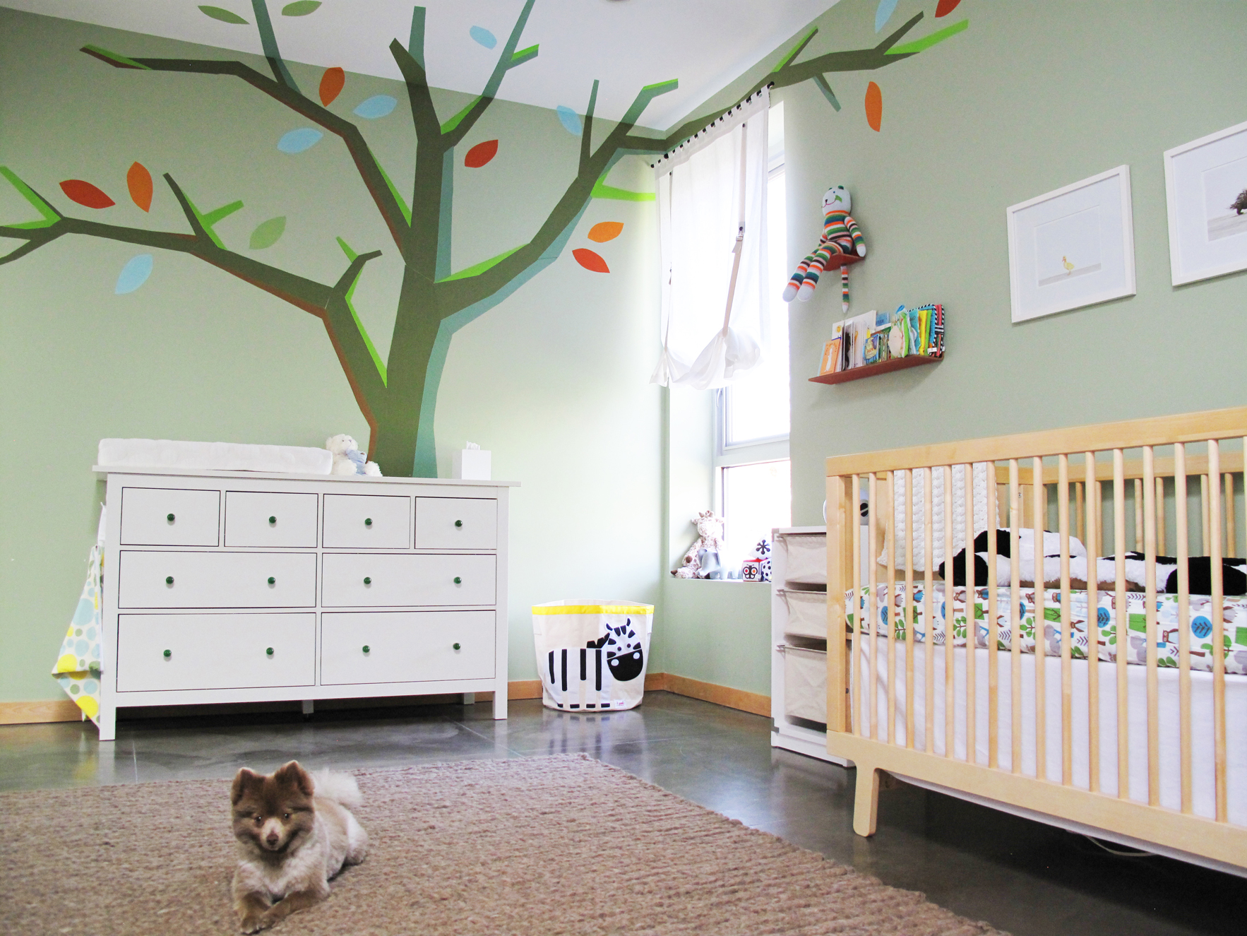 Детская комната для младенцев зеленая