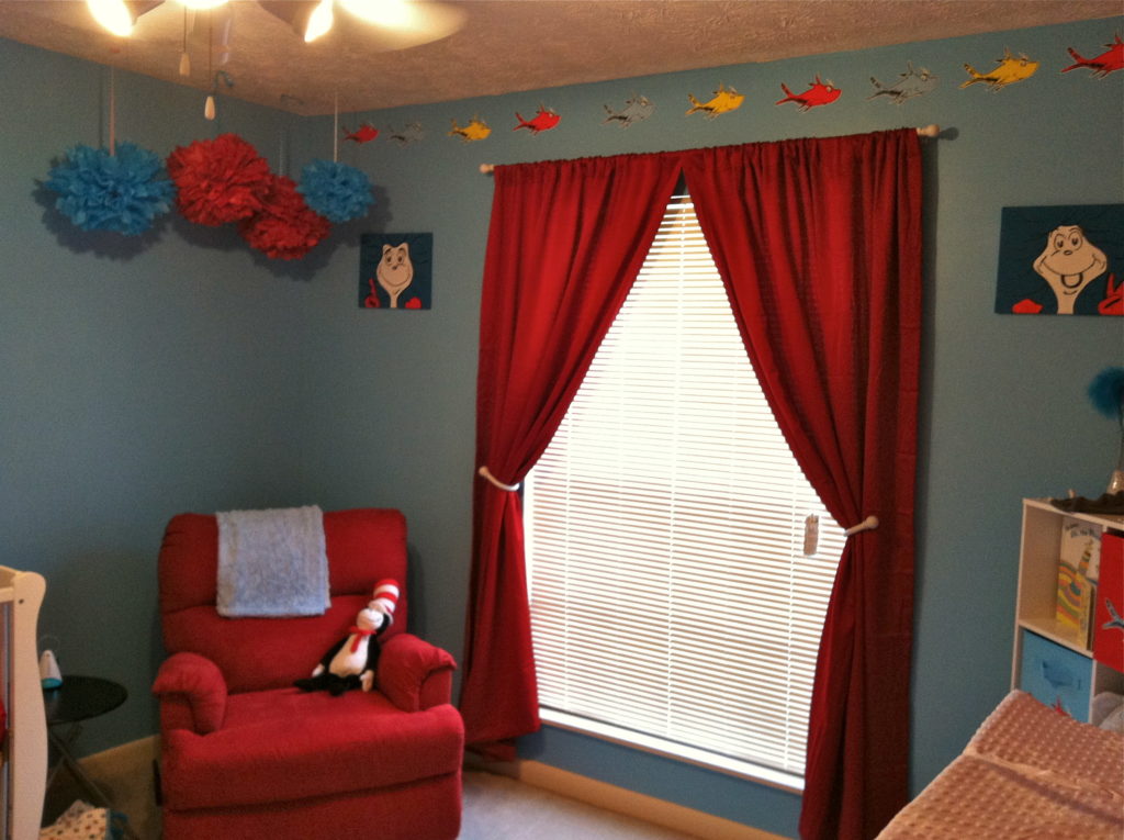 dr seuss baby decor