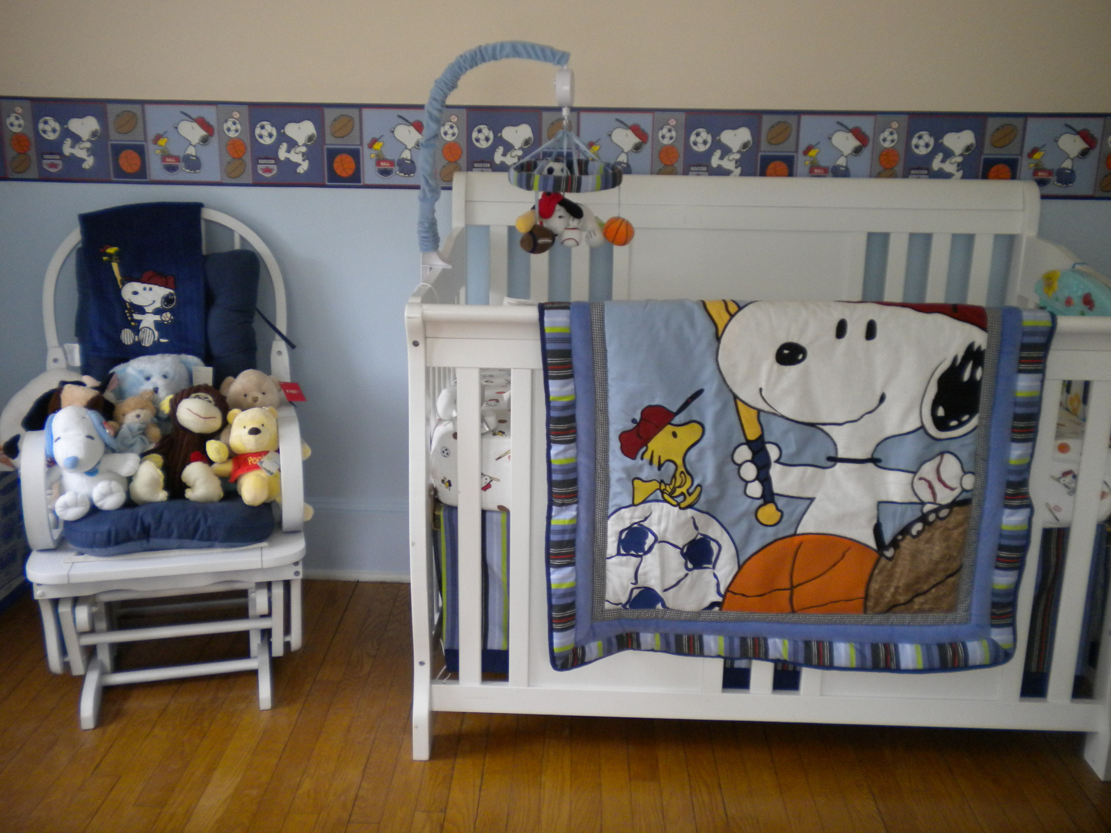 Snoopy crib best sale bedding set