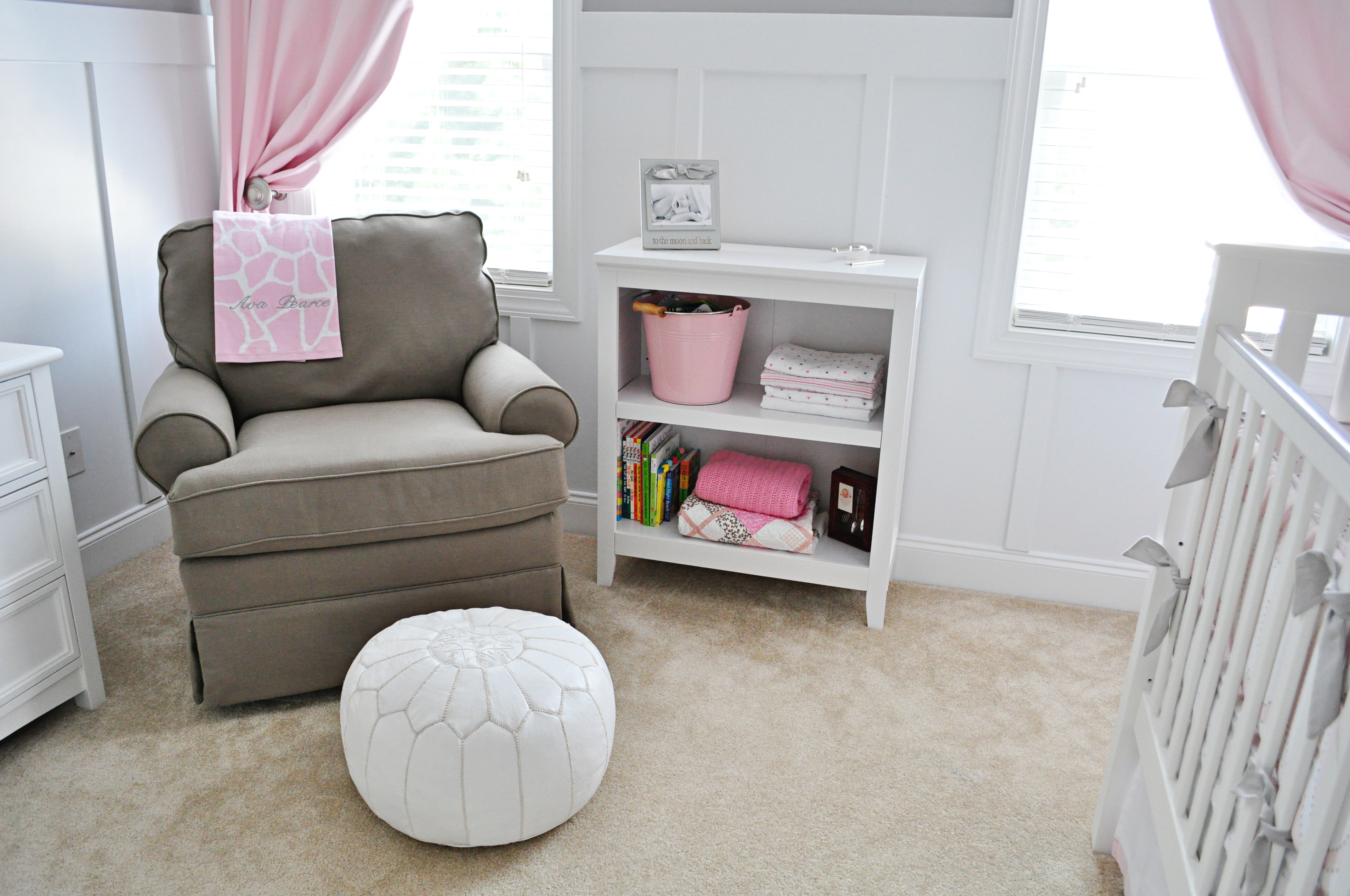 White Moroccan Pouf