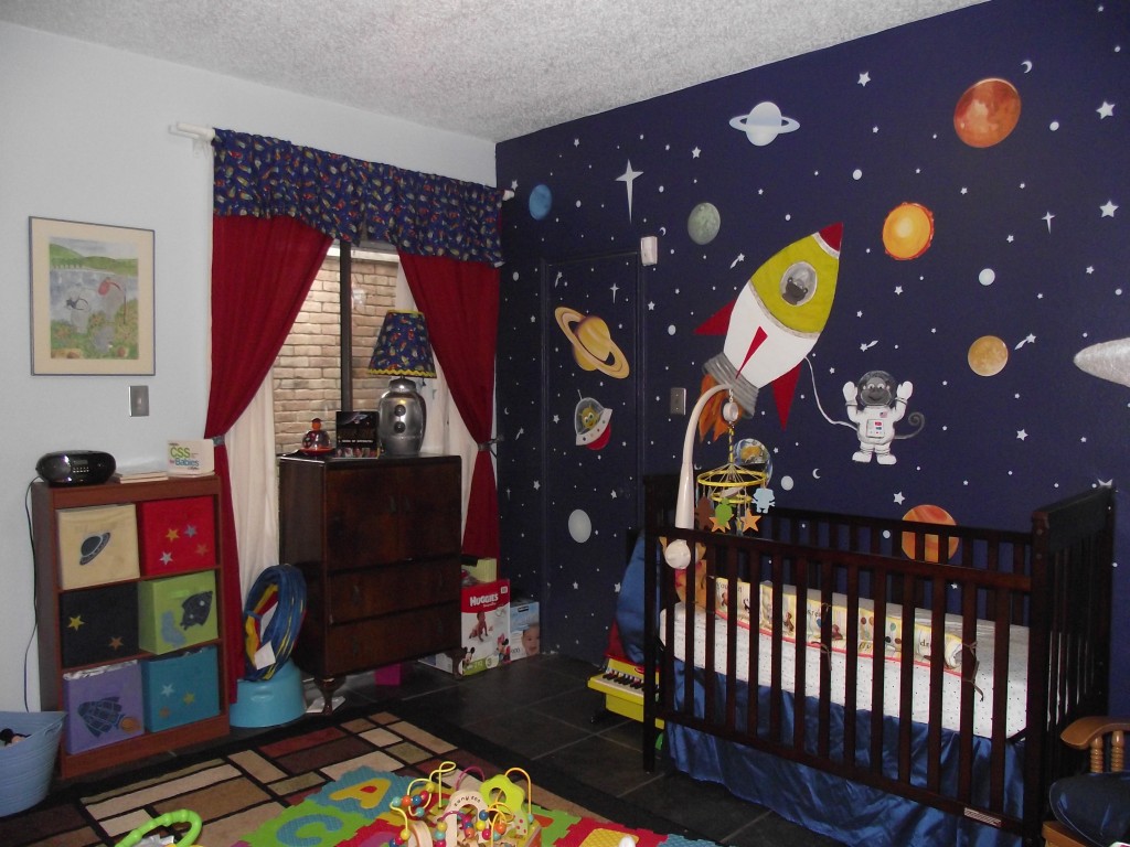 space themed childrens bedroom