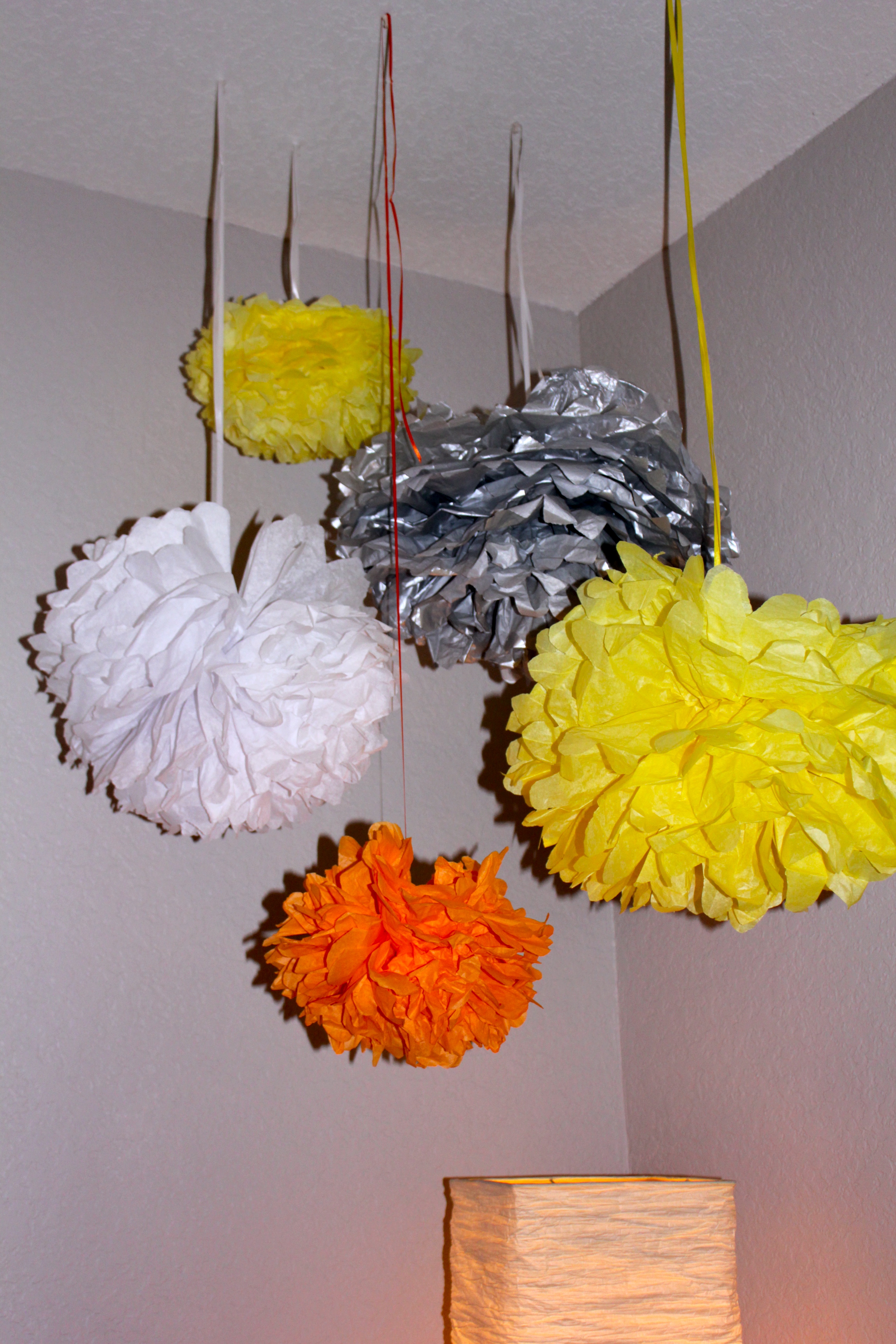 How to Make Tissue Paper Pom Poms - Craft Rocker