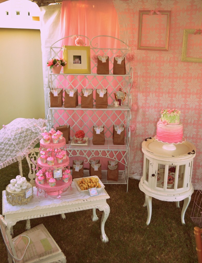 {Vintage Poodle Birthday} - Project Nursery