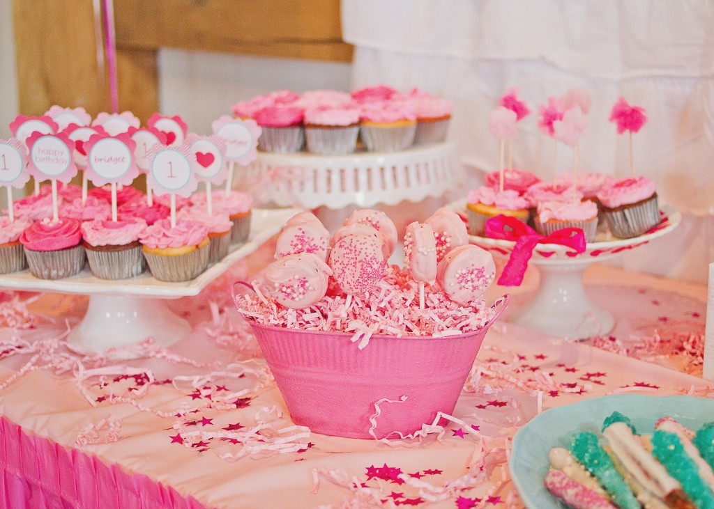 Pink Ombre Birthday Party Desserts