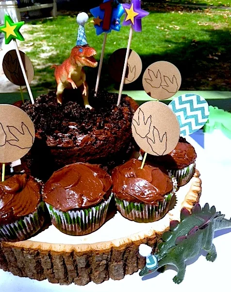 Dinosaur 1st Birthday Party Cupcakes