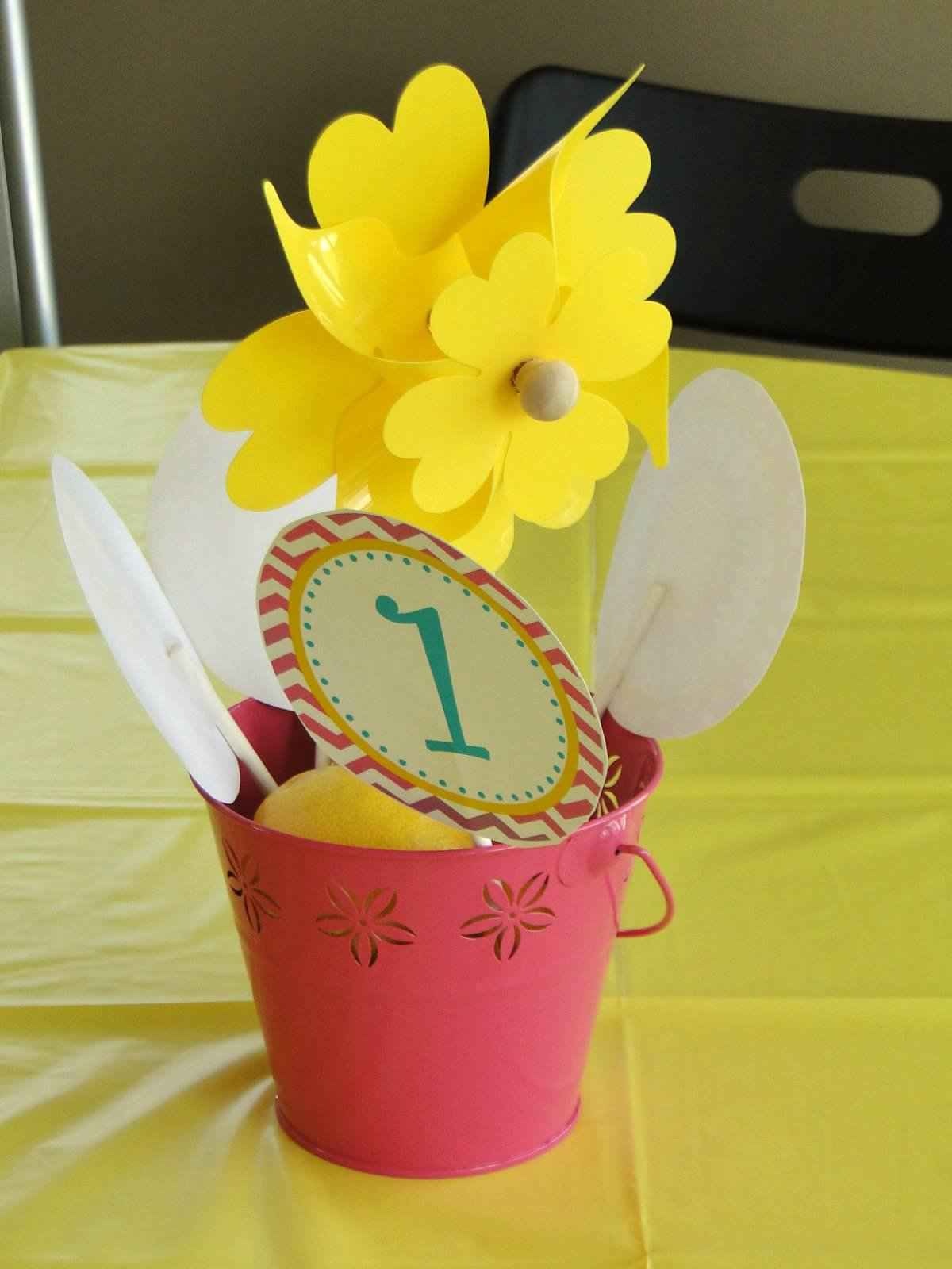 Sunshine and Lemonade Birthday Party Table Detail