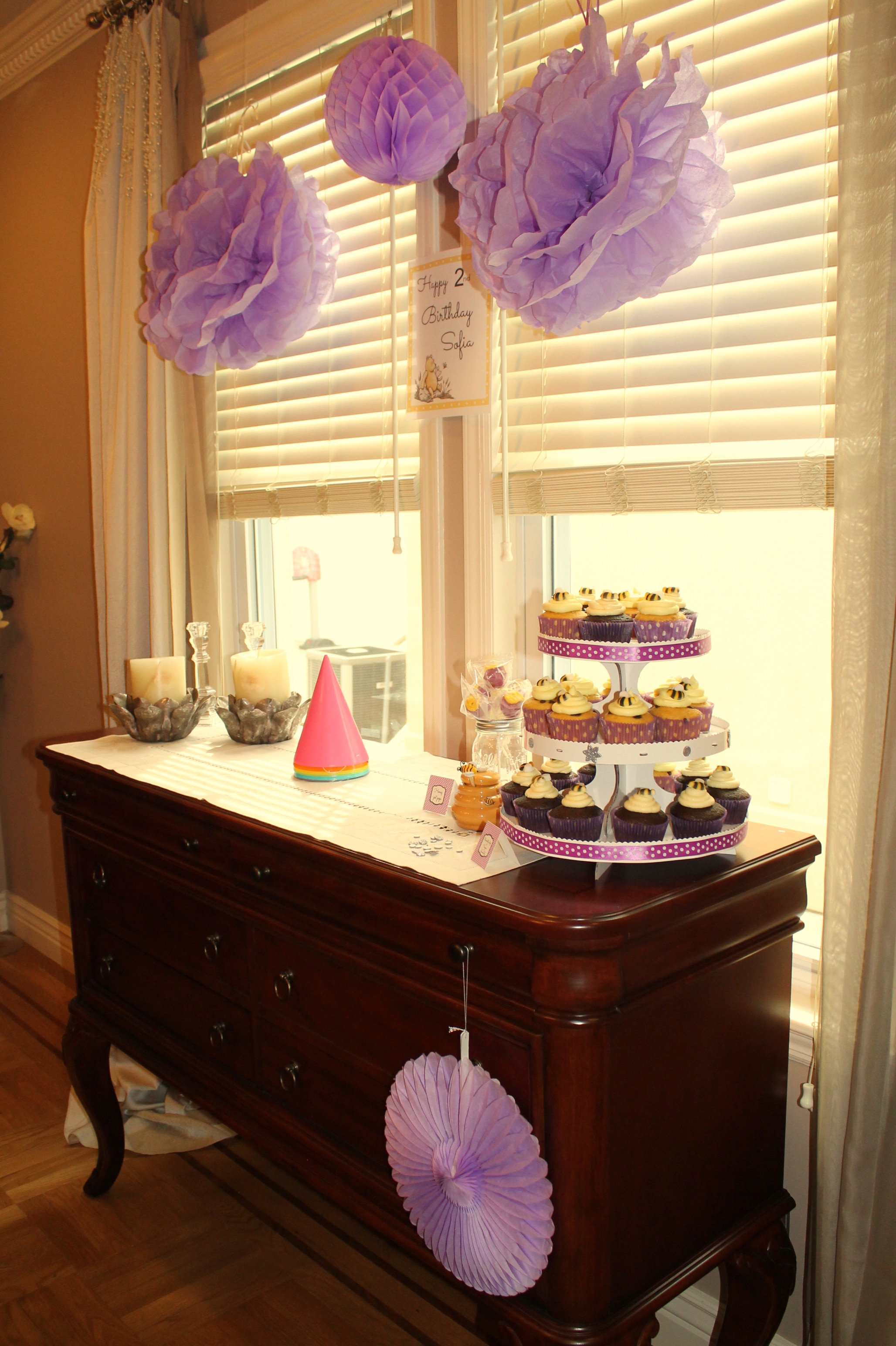 Winnie the Pooh Birthday Party View of the Cupcakes