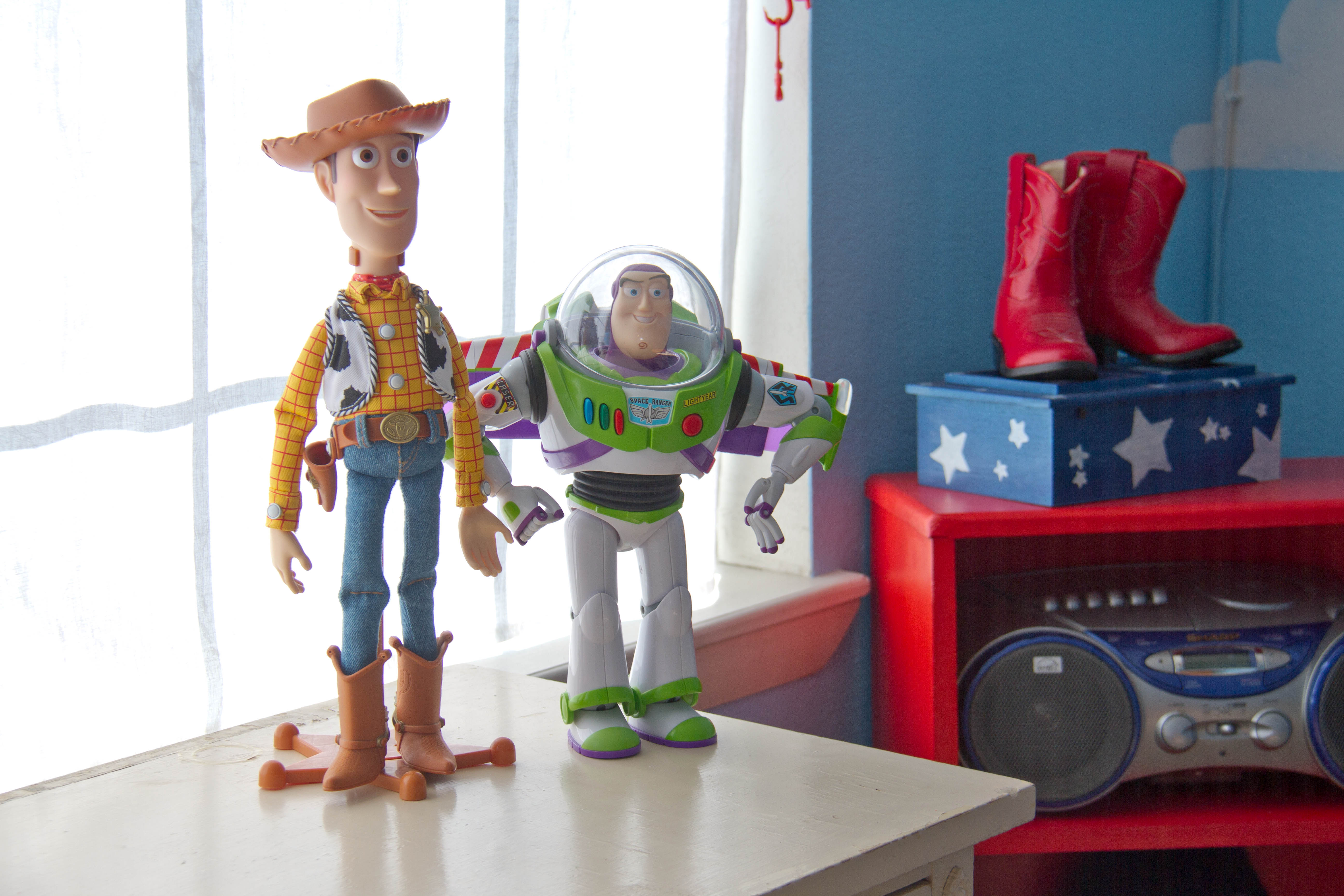 Woody and Buzz Lightyear Figures