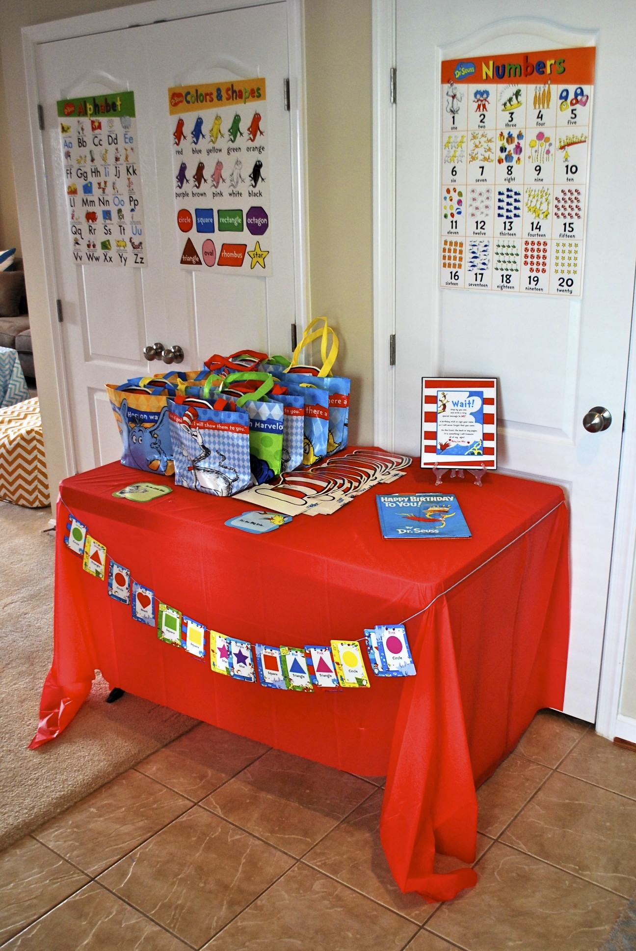 Dr. Seuss Welcome Table