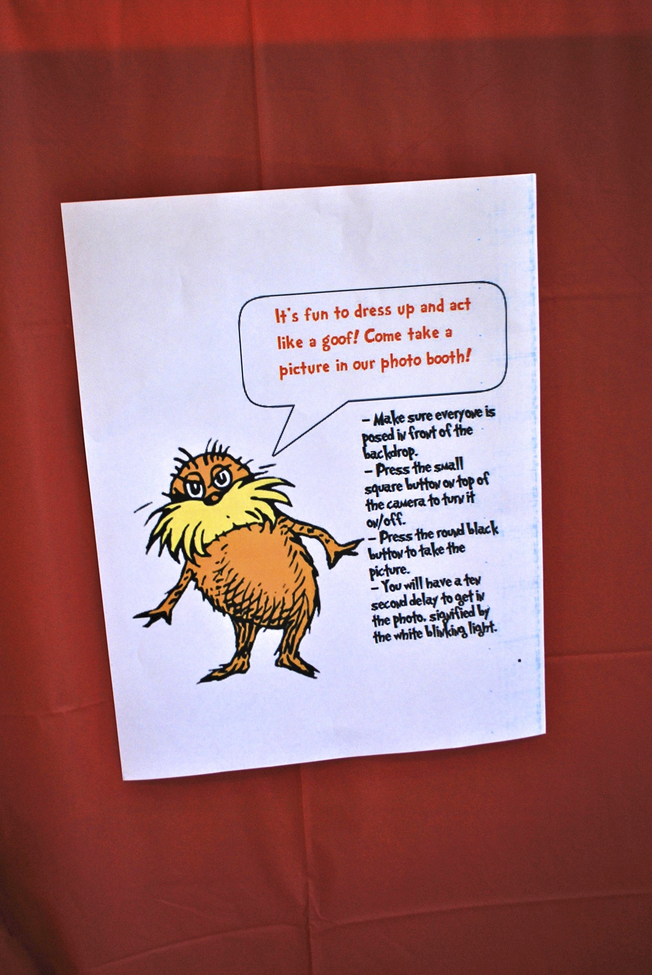 Dr. Seuss Photo Booth Instructions
