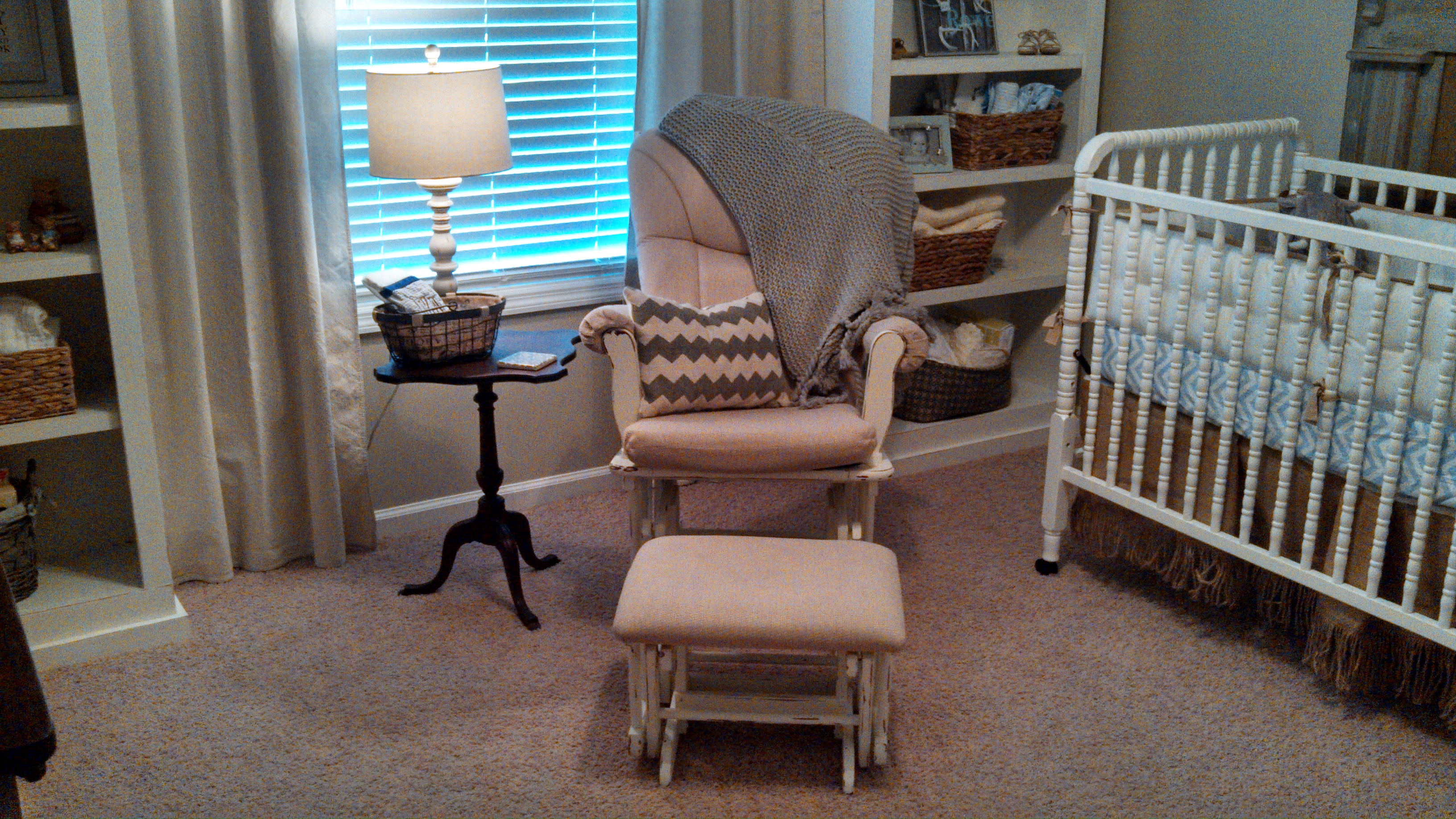 Second-hand Glider Painted with Chalk Paint