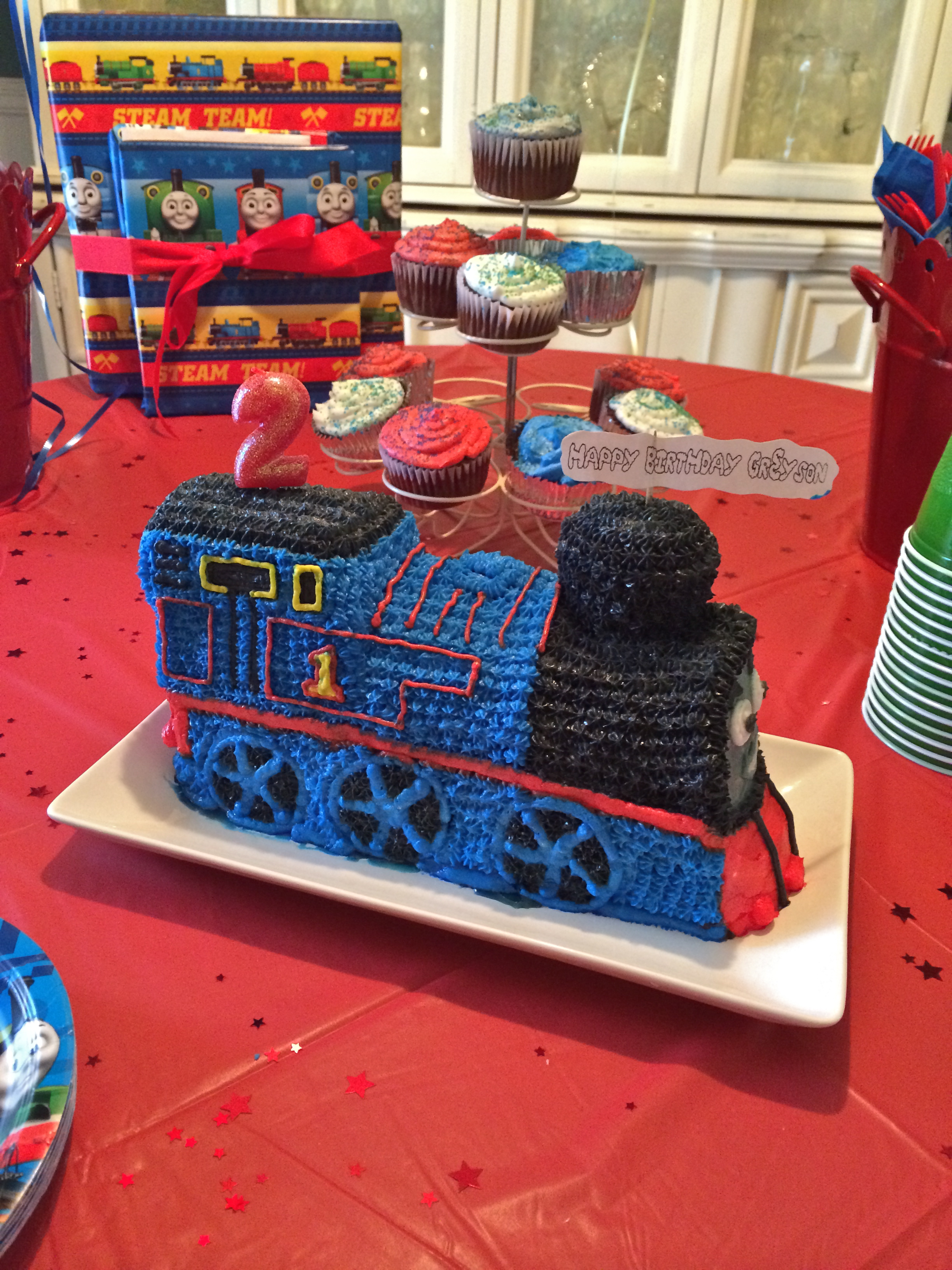 Pull-A-Part Train Cupcake Mold
