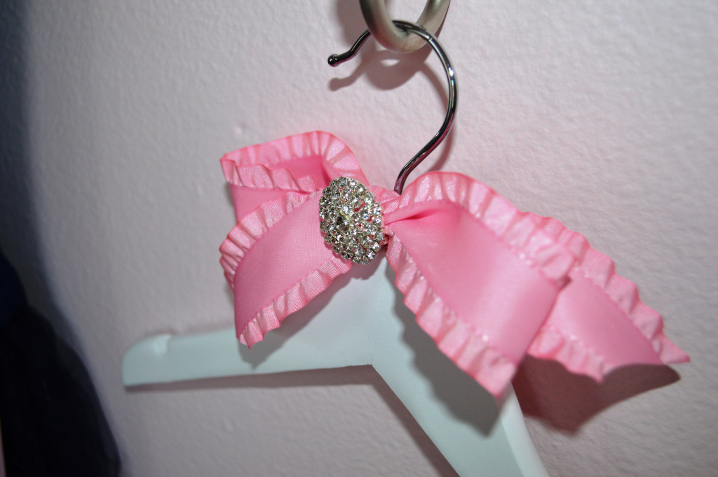 Baby Hanger with Pink Bow and Rhinestone