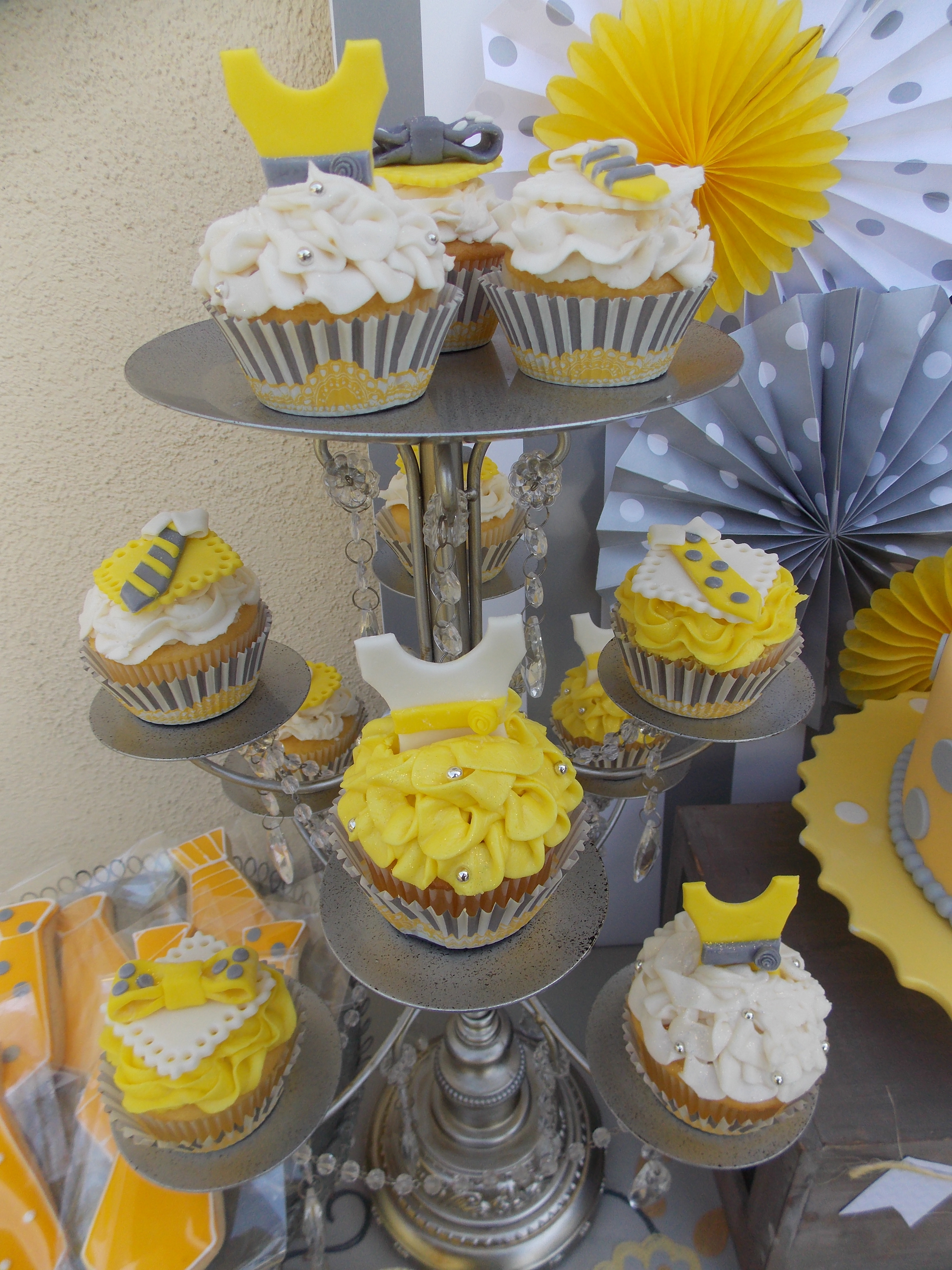 Gray and Yellow Cupcakes