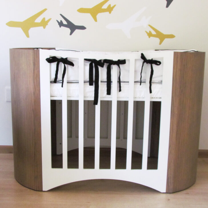 Beeno Cot in Walnut and White