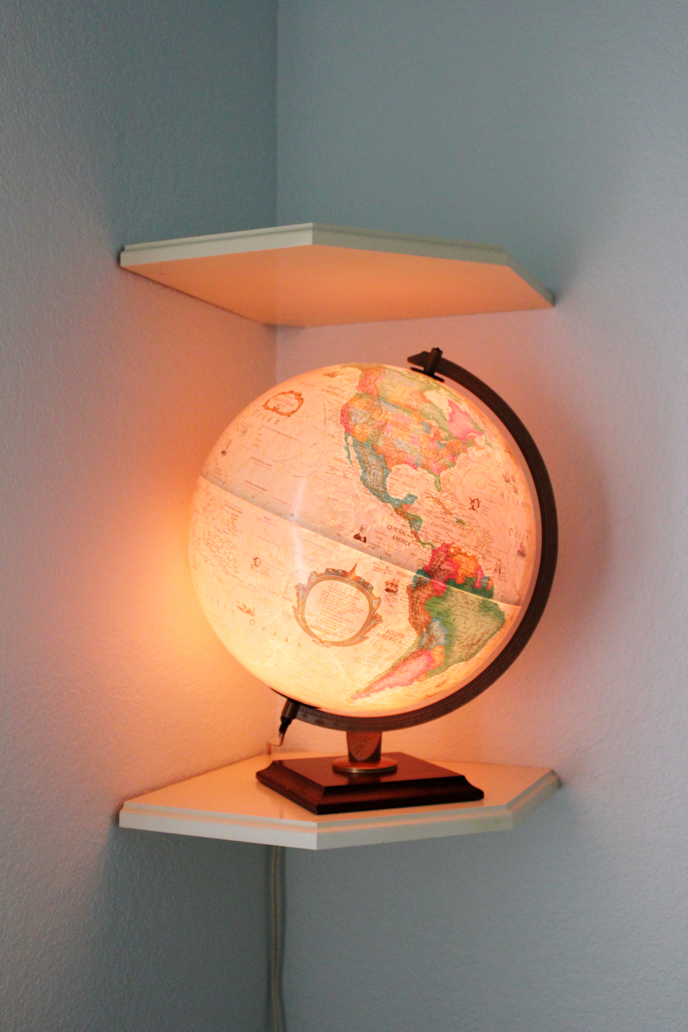 Globe Nightlight