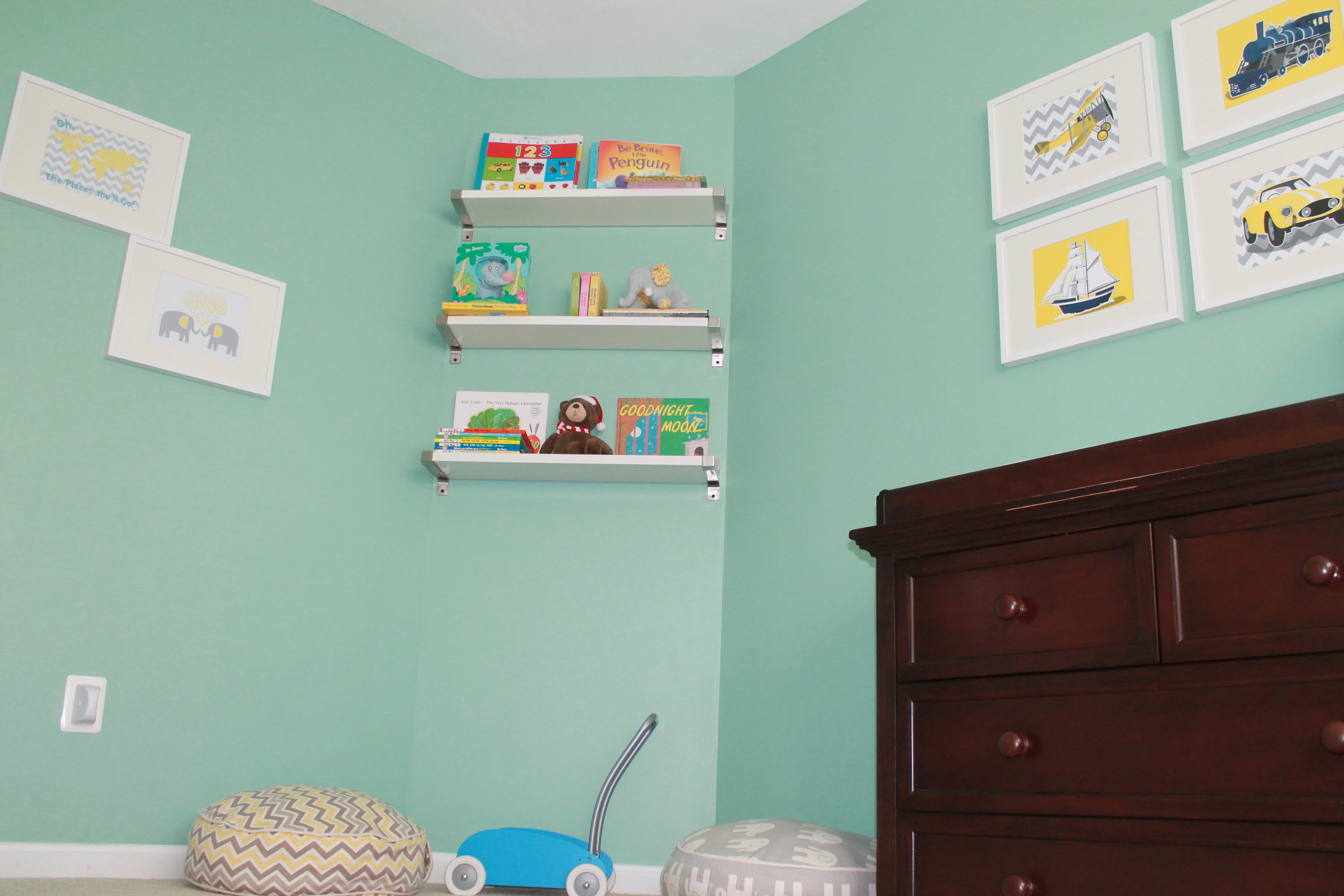 Reading Nook with Pouf Pillows