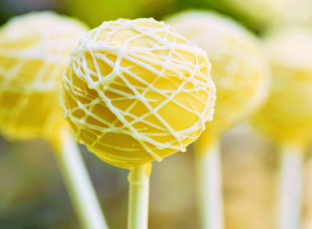 Lemon Cake Pops - The Melrose Family