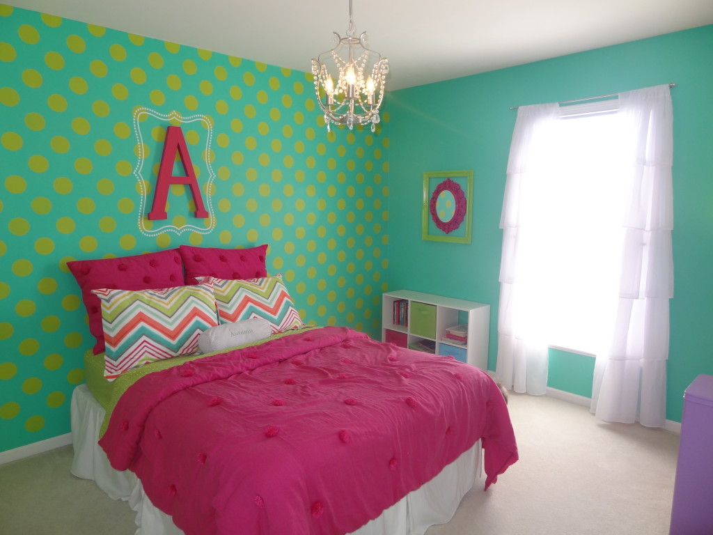 Autumn's Bold and Fun Bedroom