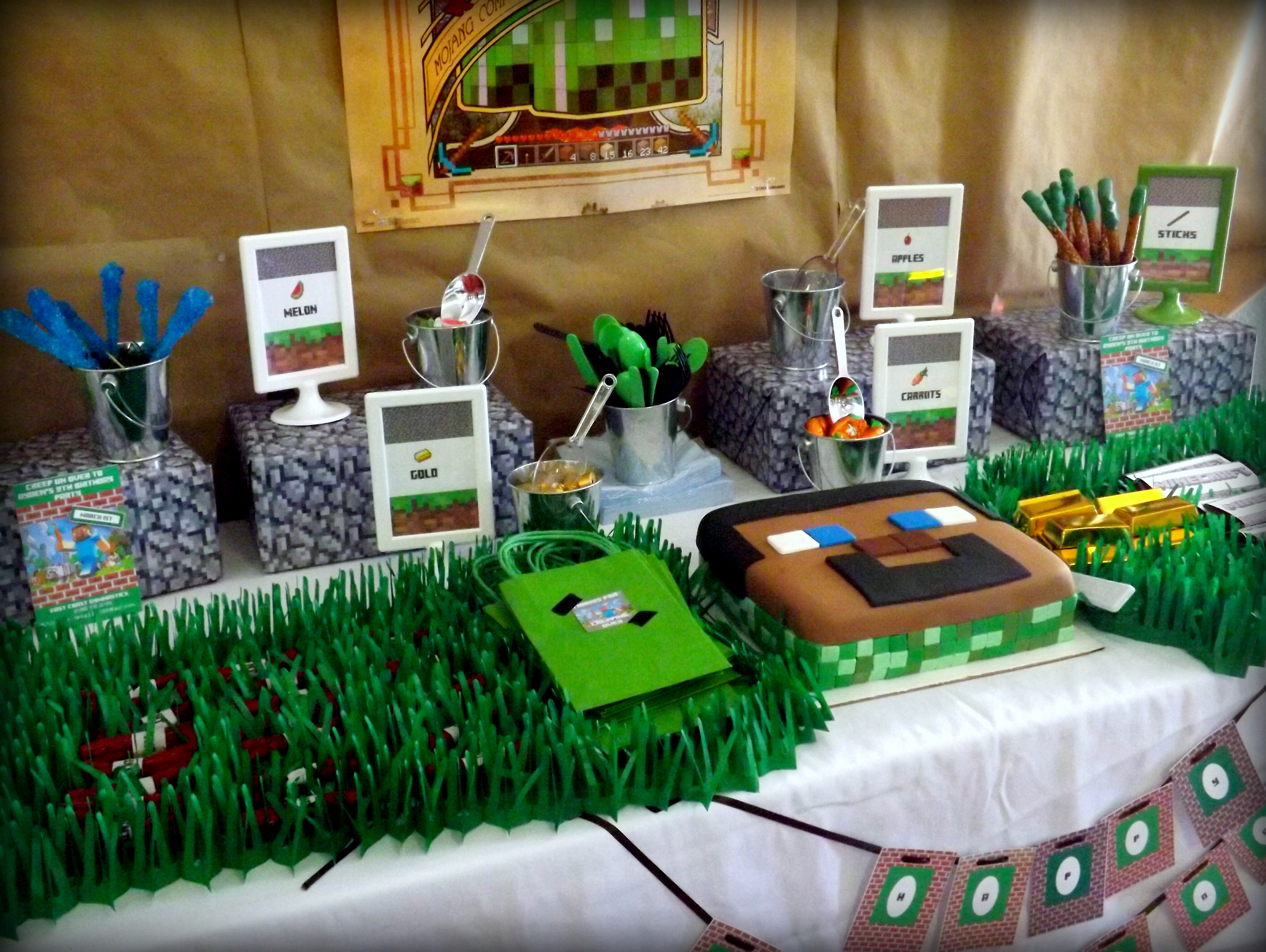 Minecraft Birthday Party Dessert Table