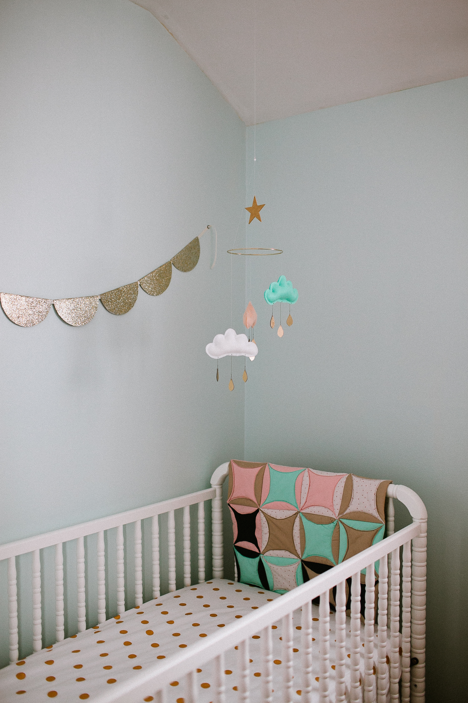 Scallop Glitter Bunting