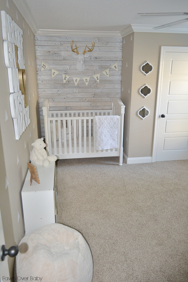 White Washed Pallet Accent Wall