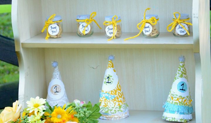 Birthday Hats Cupcake Wrappers and Baby Food Jars with Animal Crackers