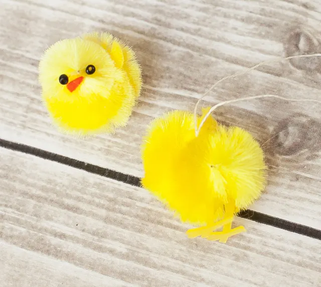 Small Fuzzy Chicks for DIY Easter Necklace