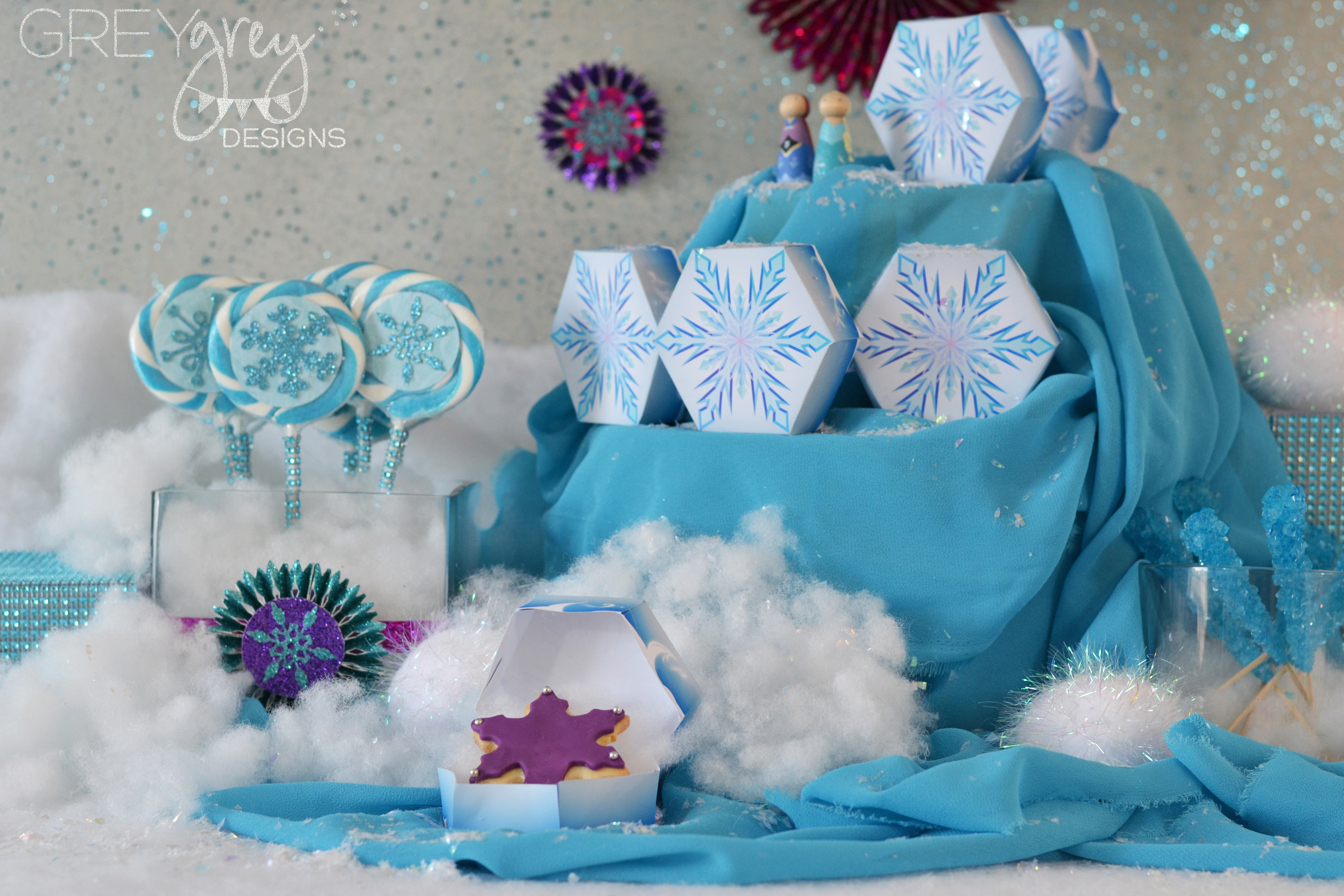 Winter party ideas - Easy DIY TABLE CENTERPIECE & decorations - Blue,  White, & Silver - FROZEN theme decor