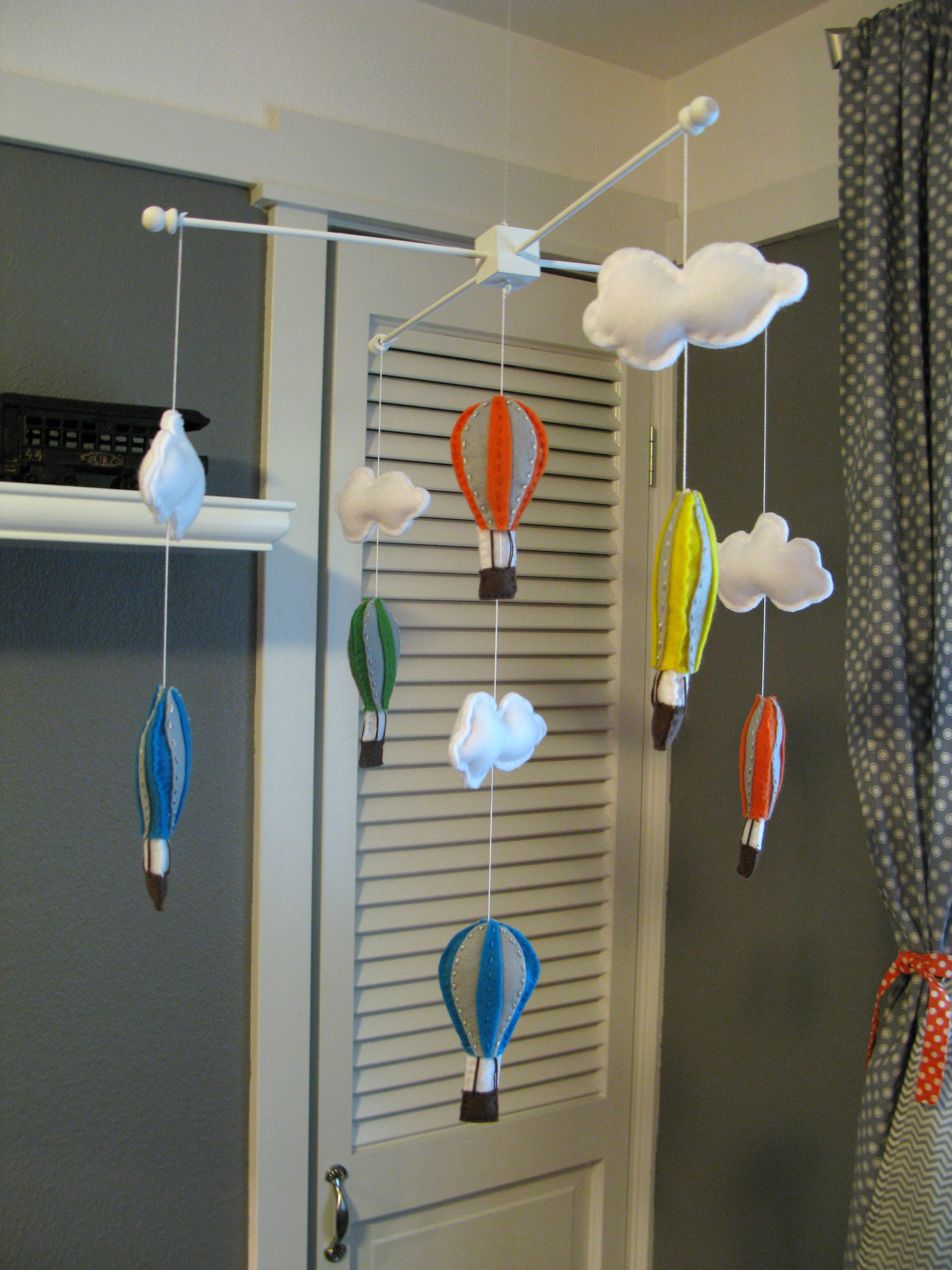 Hot Air Balloon Nursery Mobile