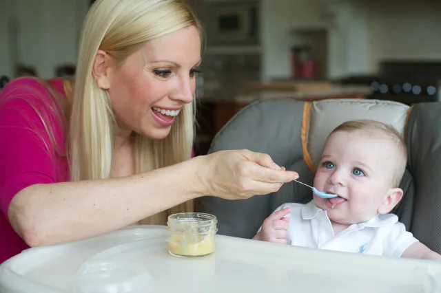 Feeding Baby Solid Food