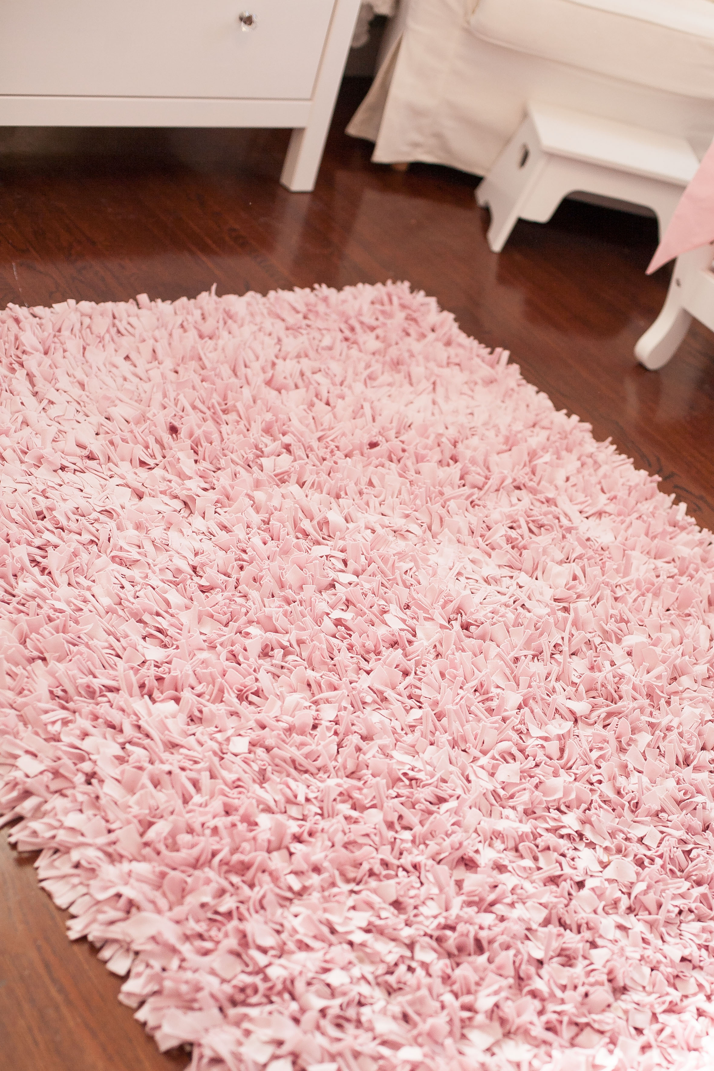 DIY Pink Shag Rug