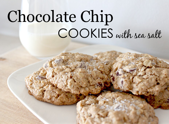 Salt-chocolate-cookies-with-milk