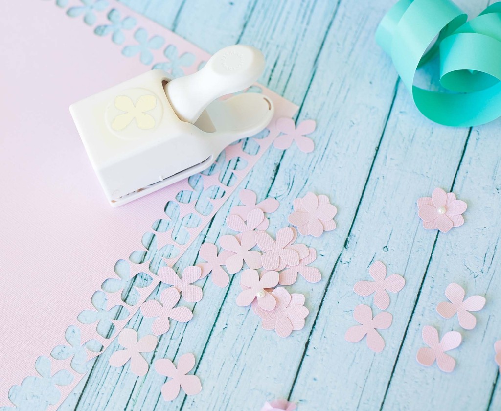 DIY Mason Jar Flower Embellishment