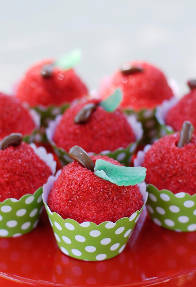 Apple-Shaped Cupcakes