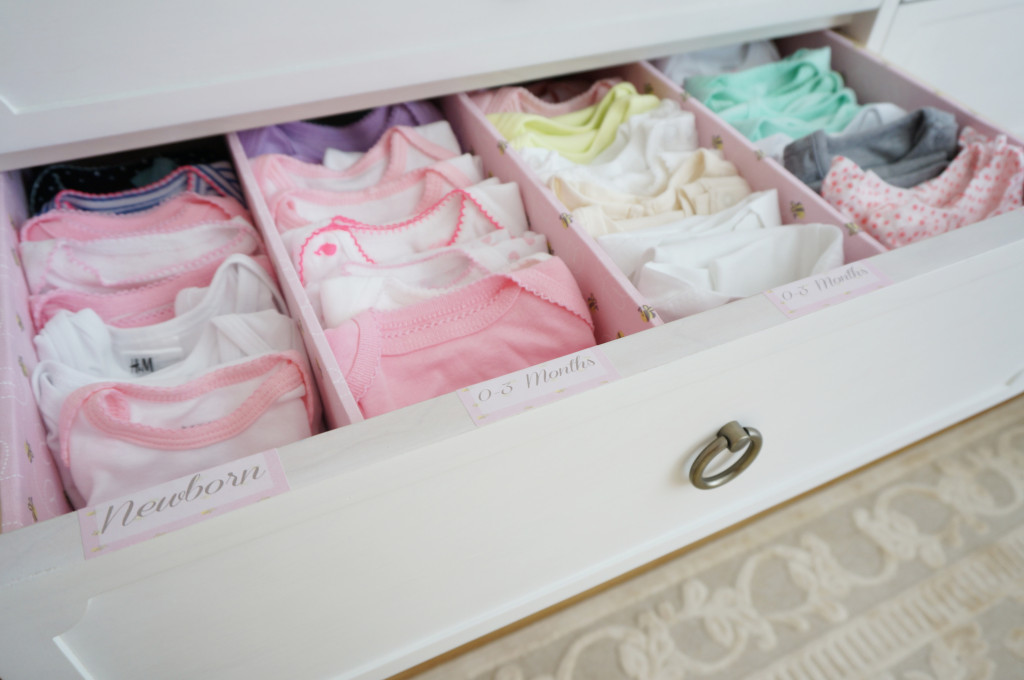 Drawer Dividers to Organize Baby Clothes by Size
