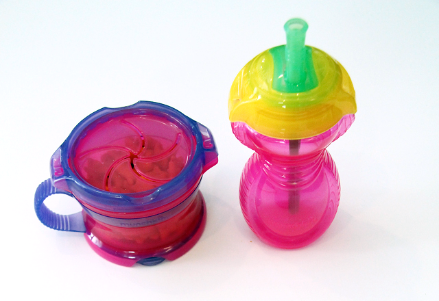 Munchkin Snack Catcher and Straw Cup