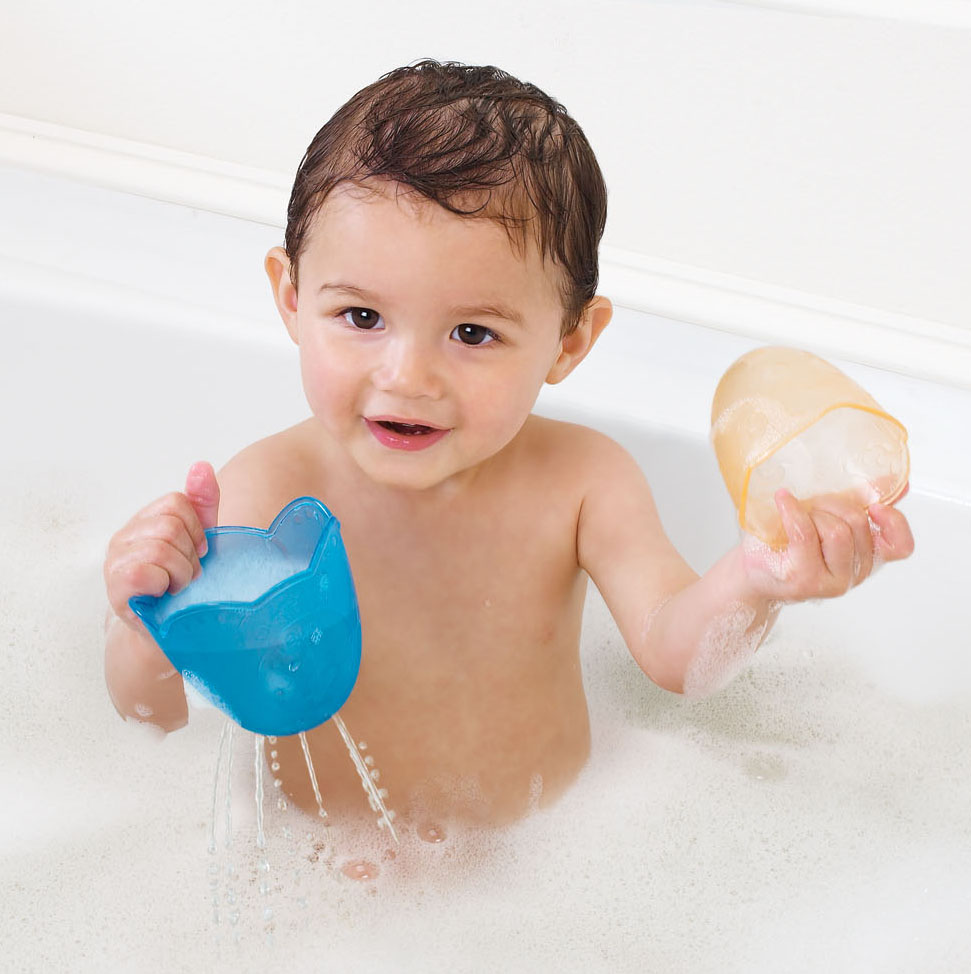 Stack and Spill Bath Toys from Munchkin