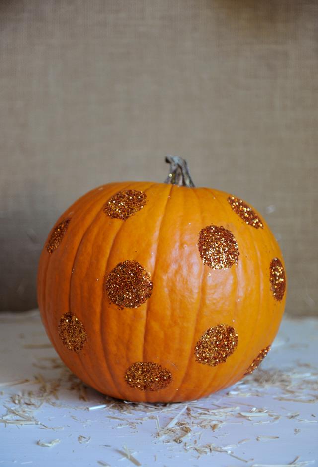 DIY Polka Dot Glittering Pumpkin