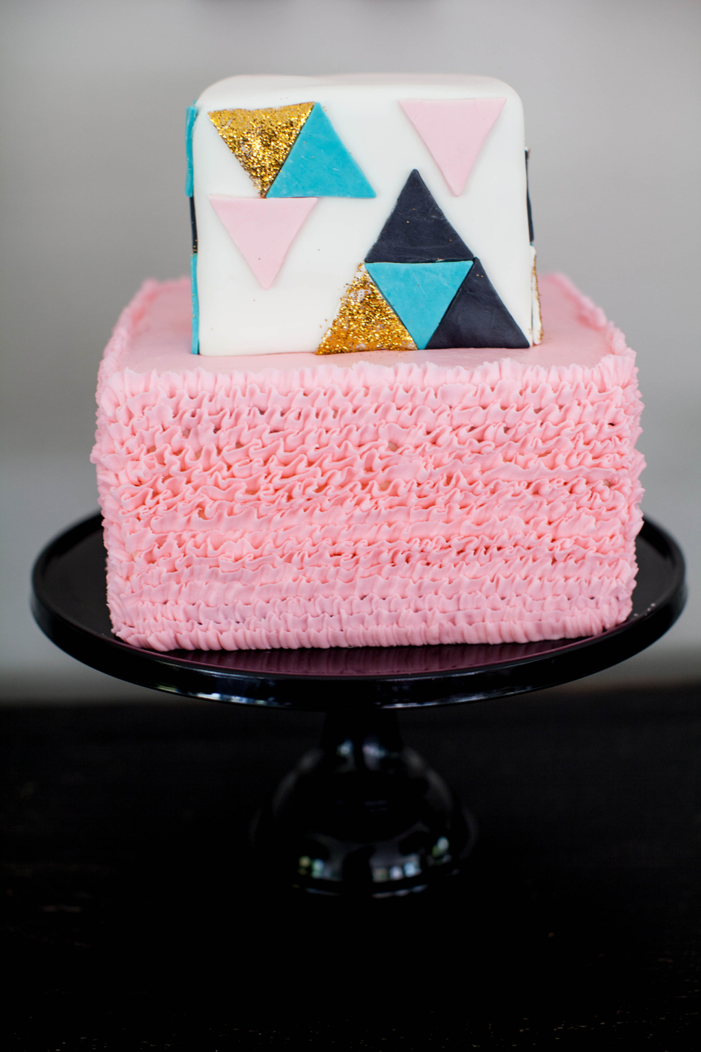 Jenny Cookies Modern Triangle Cake 