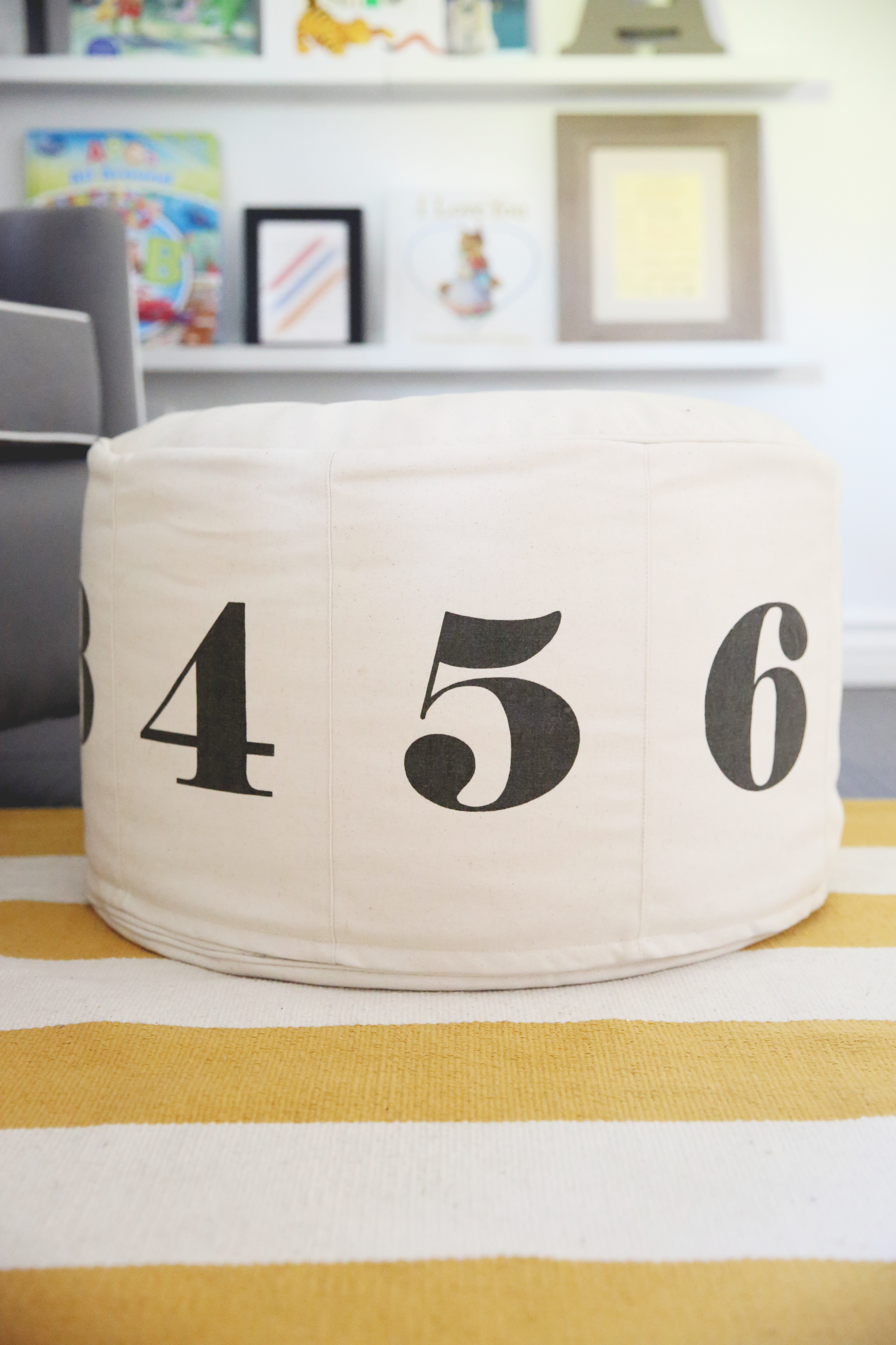 Numbers Pouf