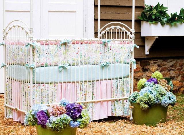 Baby discount bedding carousel