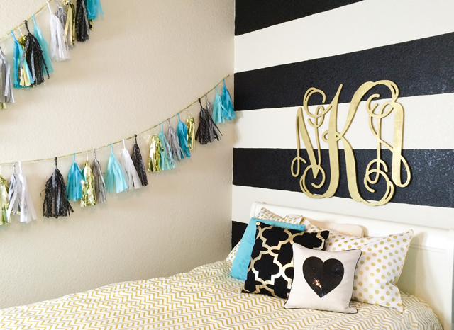 Black and Gold Girls Room